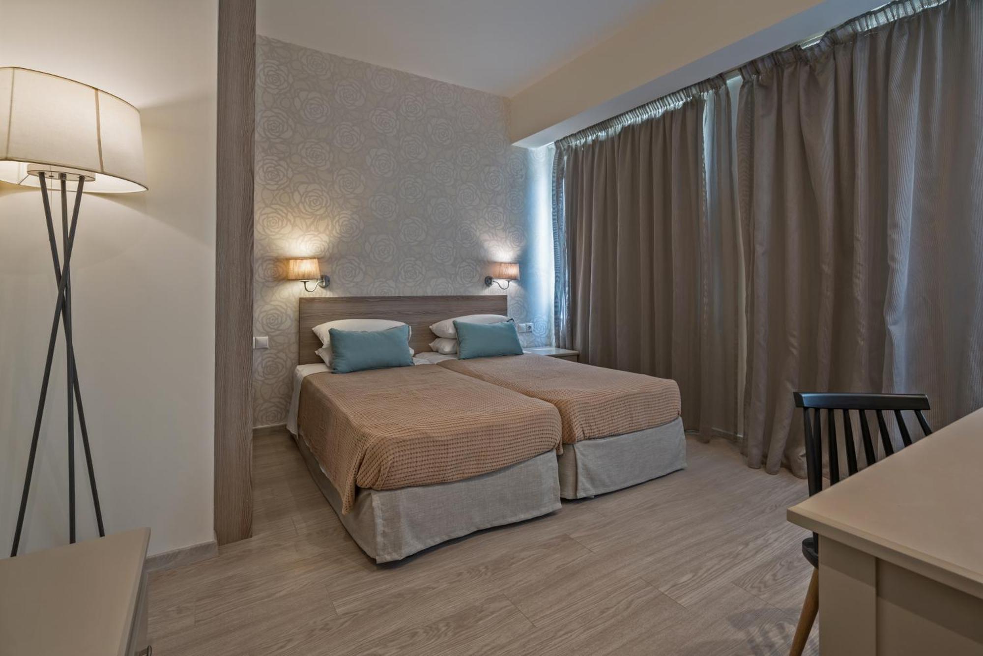 Lefkoniko Beach & Icarus Suite Apts Rethymno  Bagian luar foto