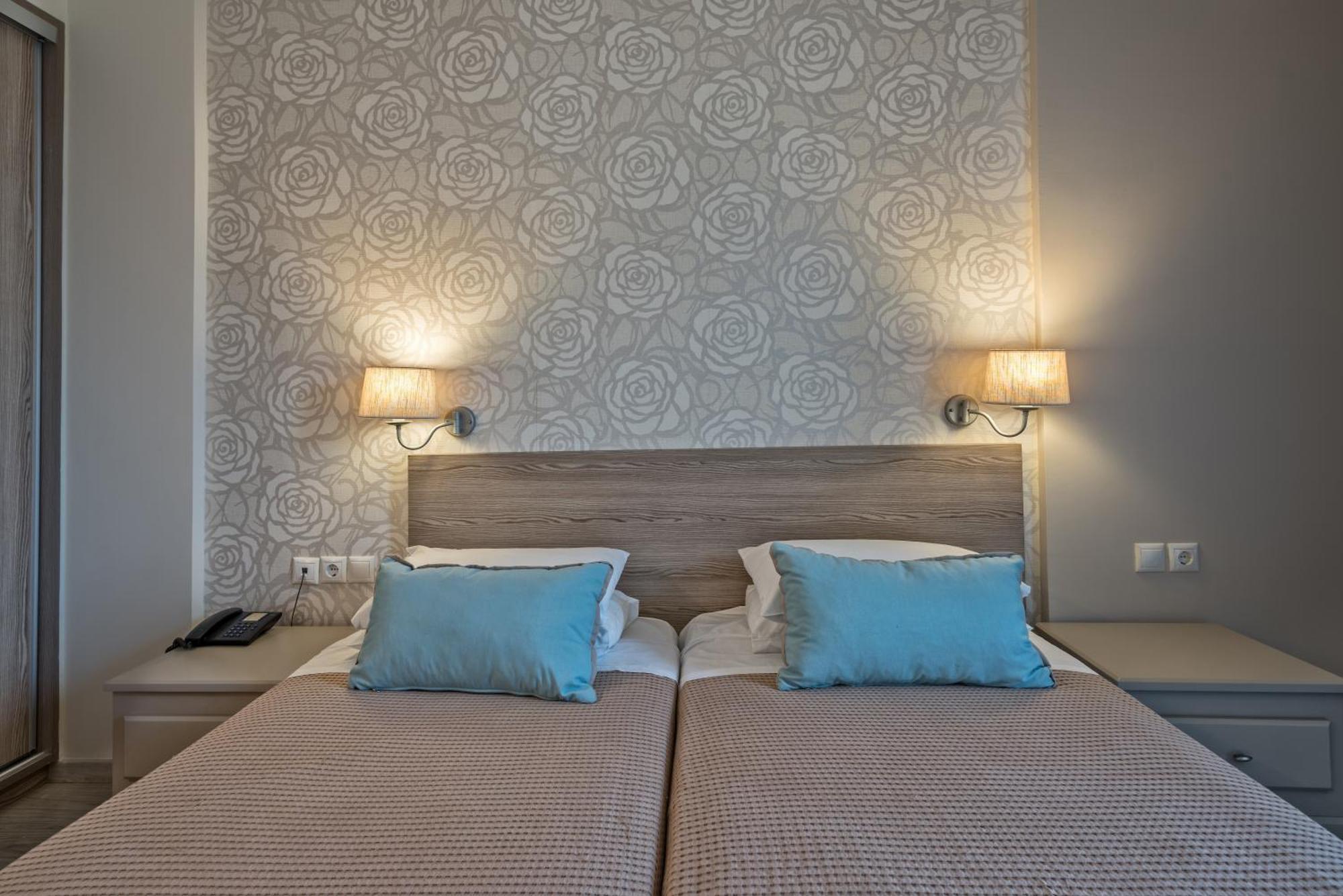 Lefkoniko Beach & Icarus Suite Apts Rethymno  Bagian luar foto